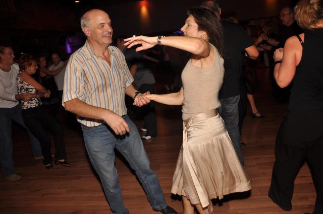 min 2010 11 14 station danse 200